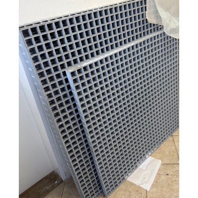 Komposiittiritilä  26x38x38 mm, 1 x 2 m